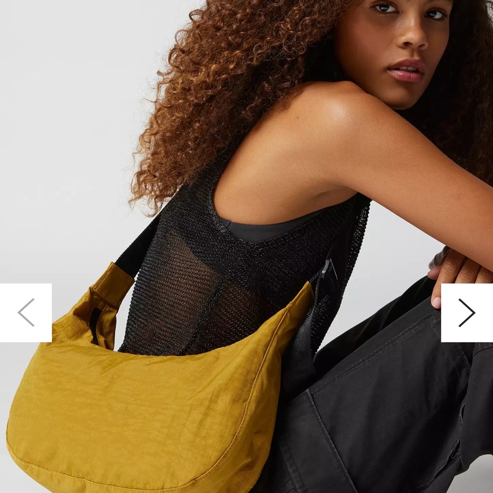 Baggu Medium Crescent Shoulder Bag